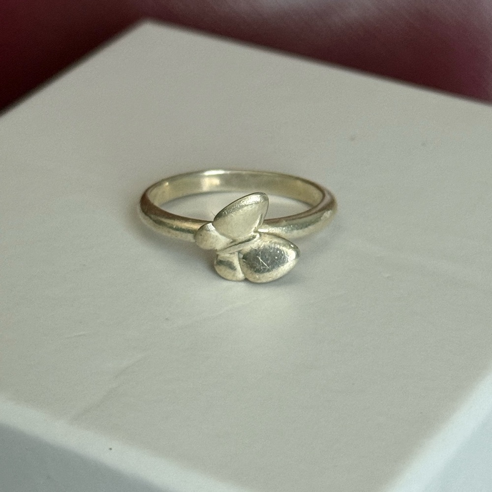 Retired James Avery Silver Butterfly Ring SZ 6